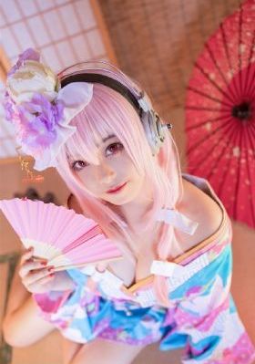欧美影片变态另类制服_DVD在线观看电视