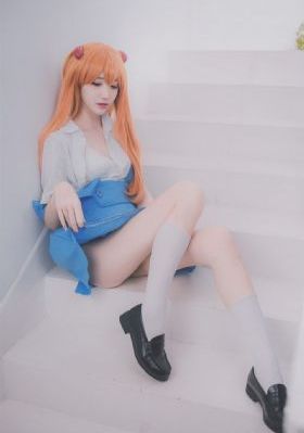 欧美风款吊带背心_HD免费高清观看